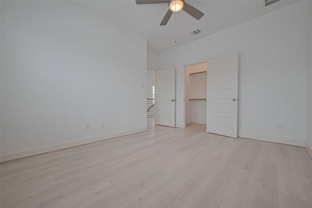 8913 Grovner Place, Houston, TX 77055