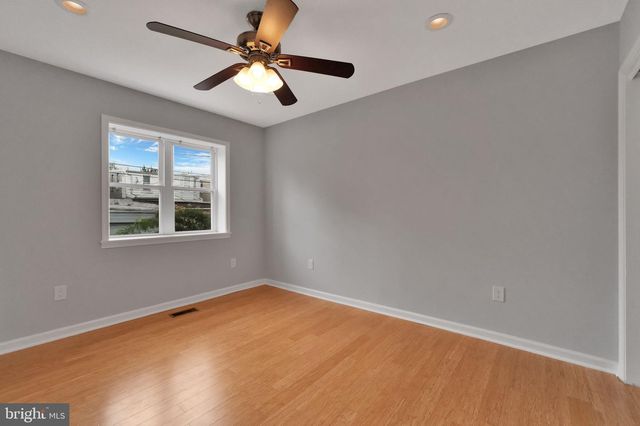 245 S CLINTON ST, Baltimore, MD 21224