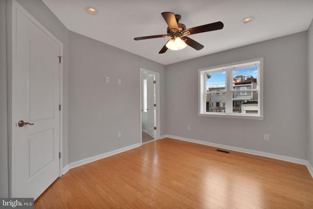 245 S CLINTON ST, Baltimore, MD 21224