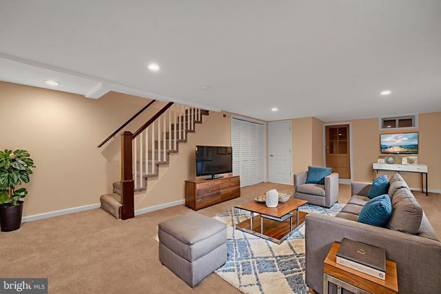 245 S CLINTON ST, Baltimore, MD 21224