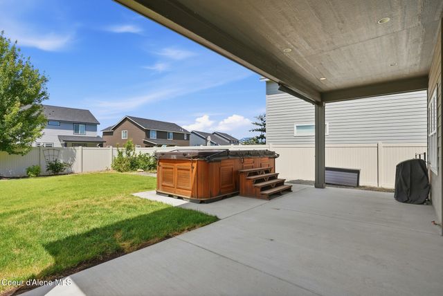 6889 N HOURGLASS DR, Coeur D'alene, ID 83815