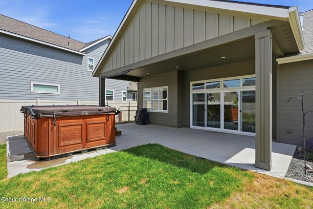 6889 N HOURGLASS DR, Coeur D'alene, ID 83815