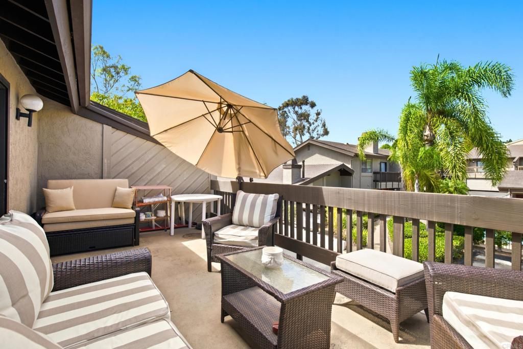 8346 Via Sonoma D, La Jolla, CA 92037 — exterior