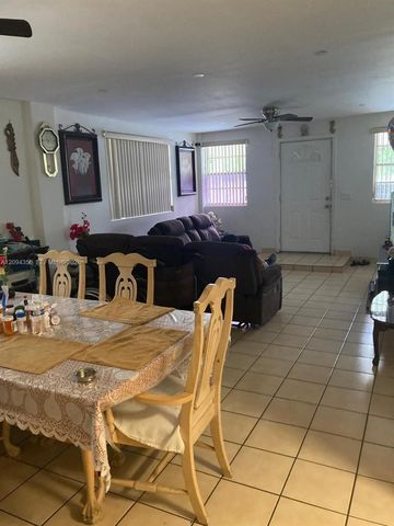 580 NW 136th Street, North Miami, FL 33168