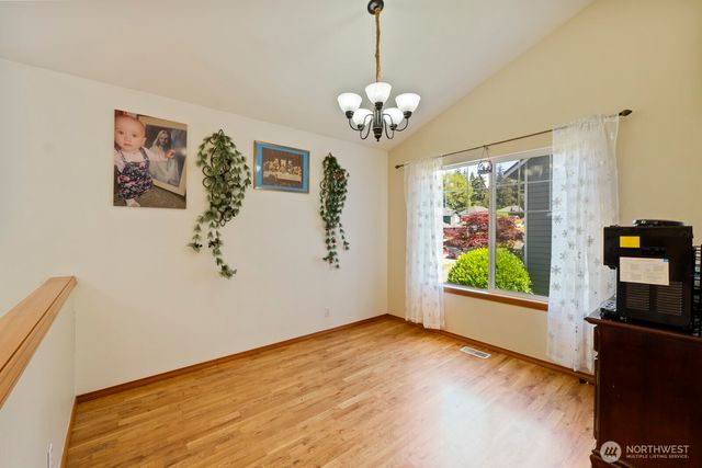 6108 133rd Place SW, Edmonds, WA 98026