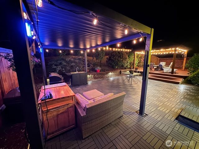 6108 133rd Place SW, Edmonds, WA 98026