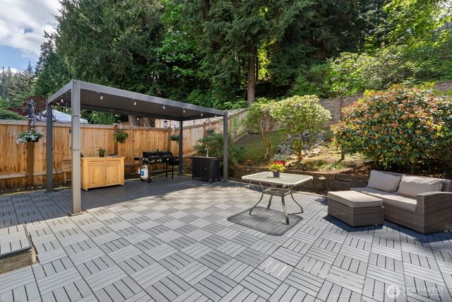 6108 133rd Place SW, Edmonds, WA 98026