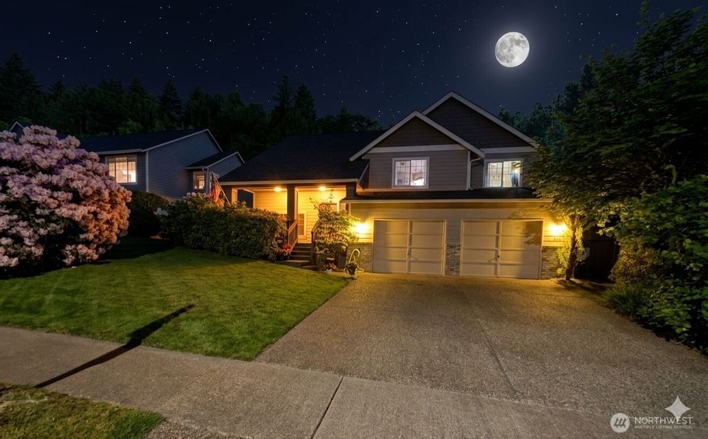 6108 133rd Place SW, Edmonds, WA 98026