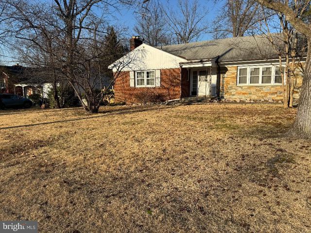 7208 KEMPTON RD, Lanham, MD 20706