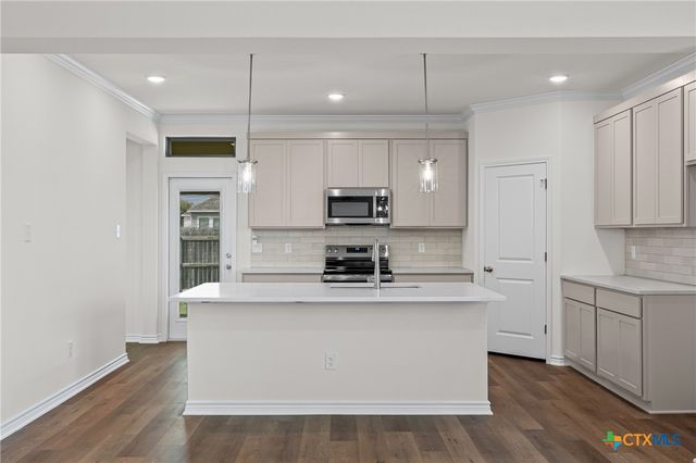 414 Stonehouse Lane, Temple, TX 76502