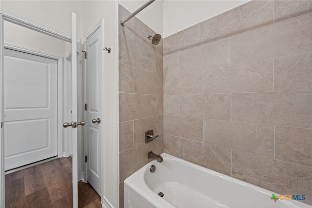 414 Stonehouse Lane, Temple, TX 76502