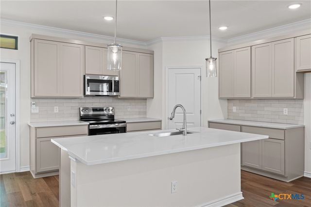 414 Stonehouse Lane, Temple, TX 76502