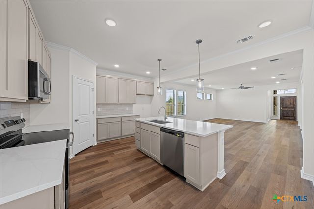 414 Stonehouse Lane, Temple, TX 76502