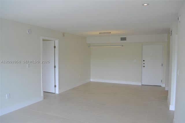 255 Galen Dr 4F, Key Biscayne, FL 33149