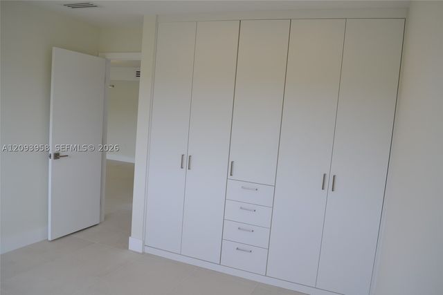 255 Galen Dr 4F, Key Biscayne, FL 33149