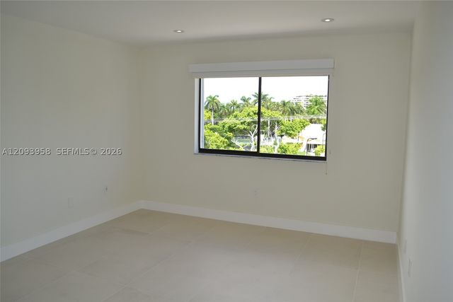 255 Galen Dr 4F, Key Biscayne, FL 33149
