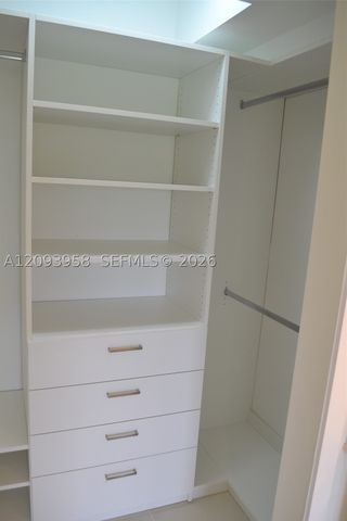 255 Galen Dr 4F, Key Biscayne, FL 33149