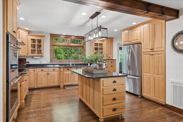 1517 Laurel Lake Dr Drive, Monteagle, TN 37356