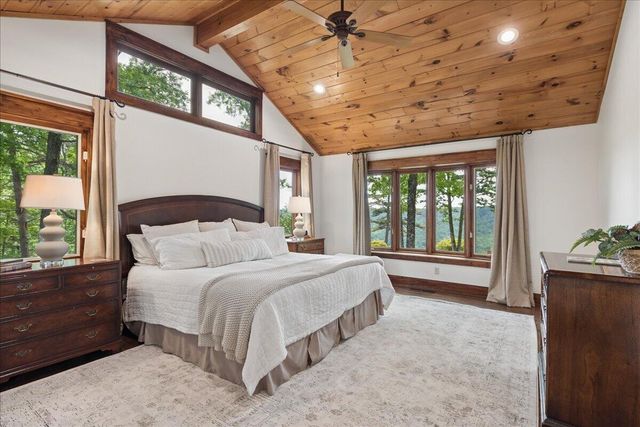 1517 Laurel Lake Dr Drive, Monteagle, TN 37356