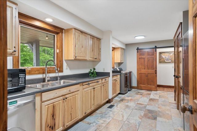 1517 Laurel Lake Dr Drive, Monteagle, TN 37356