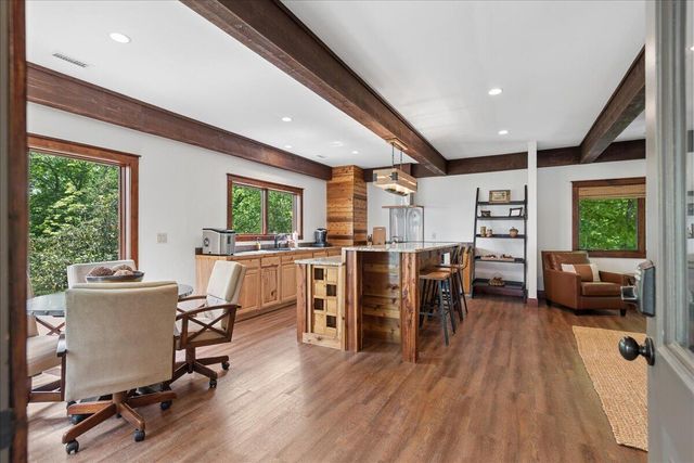 1517 Laurel Lake Dr Drive, Monteagle, TN 37356