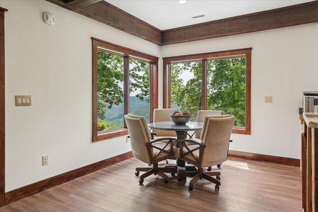 1517 Laurel Lake Dr Drive, Monteagle, TN 37356