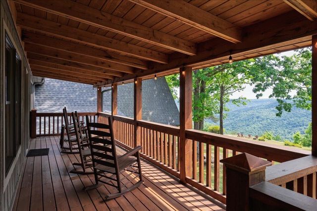 1517 Laurel Lake Dr Drive, Monteagle, TN 37356