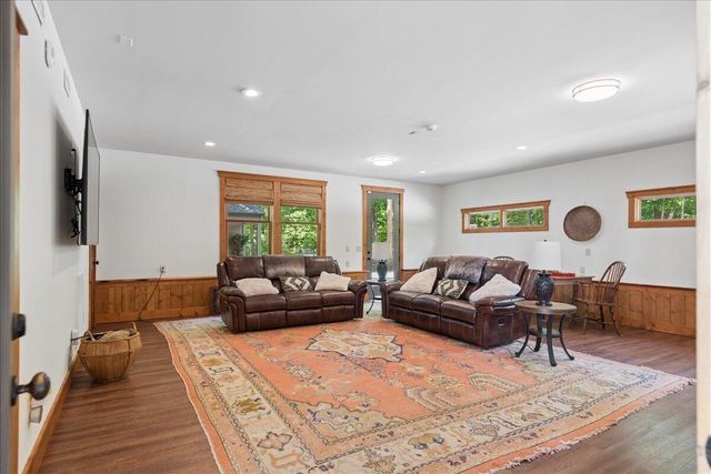 1517 Laurel Lake Dr Drive, Monteagle, TN 37356