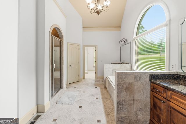 4726 Quailwood Drive, Flowery Branch, GA 30542