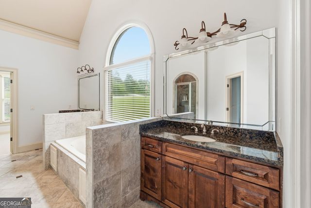 4726 Quailwood Drive, Flowery Branch, GA 30542