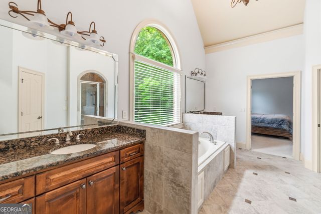 4726 Quailwood Drive, Flowery Branch, GA 30542