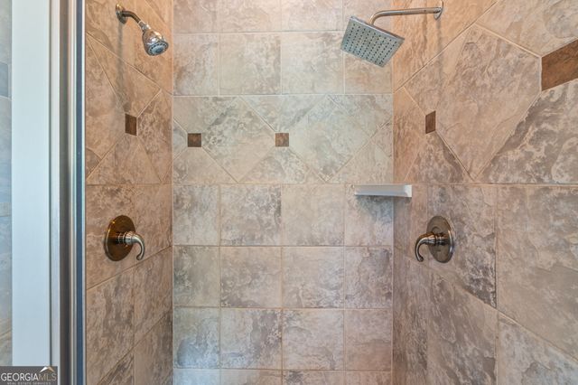 4726 Quailwood Drive, Flowery Branch, GA 30542