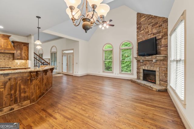 4726 Quailwood Drive, Flowery Branch, GA 30542