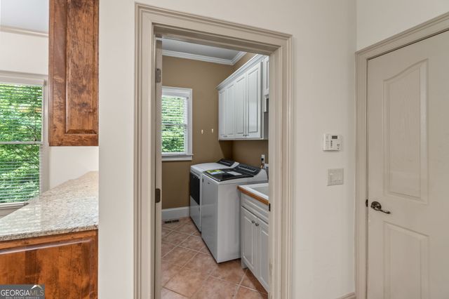 4726 Quailwood Drive, Flowery Branch, GA 30542