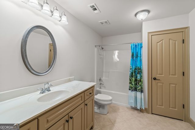 4726 Quailwood Drive, Flowery Branch, GA 30542