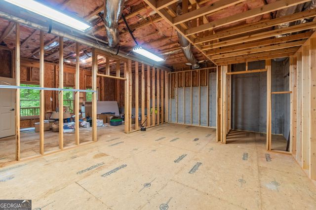 4726 Quailwood Drive, Flowery Branch, GA 30542