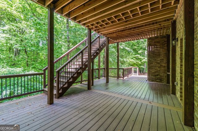 4726 Quailwood Drive, Flowery Branch, GA 30542