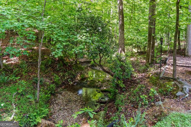 4726 Quailwood Drive, Flowery Branch, GA 30542