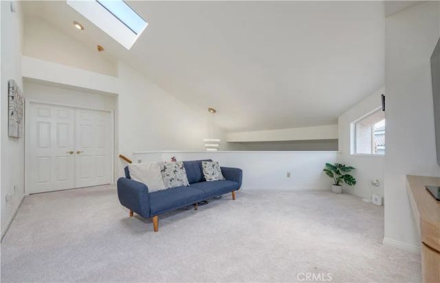 1011 S Mountcrest Court, Anaheim, CA 92808