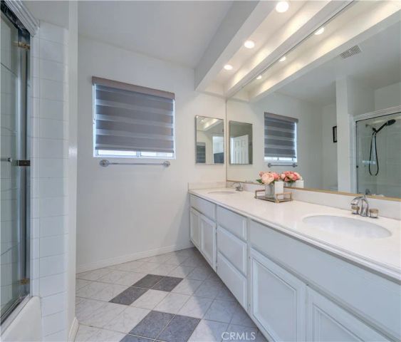 1011 S Mountcrest Court, Anaheim, CA 92808
