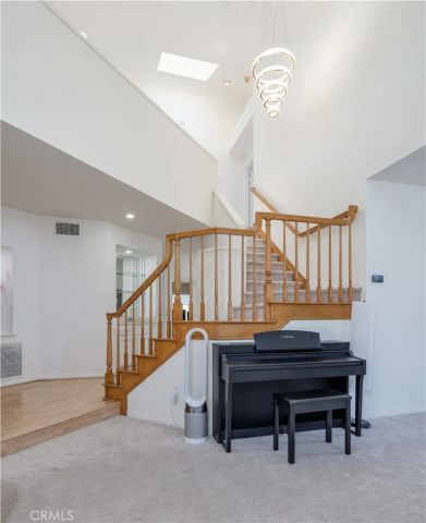 1011 S Mountcrest Court, Anaheim, CA 92808