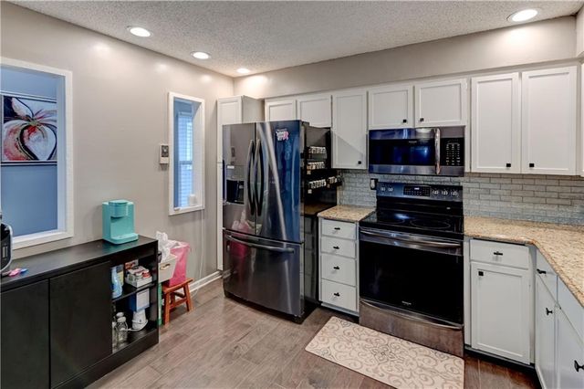 8809 E 109TH Terrace, Kansas City, MO 64134