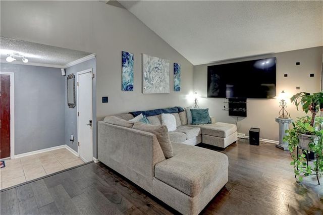 8809 E 109TH Terrace, Kansas City, MO 64134