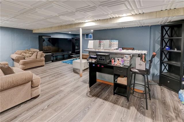 8809 E 109TH Terrace, Kansas City, MO 64134