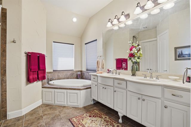 11079 Sarah Lane, Fort Worth, TX 76179