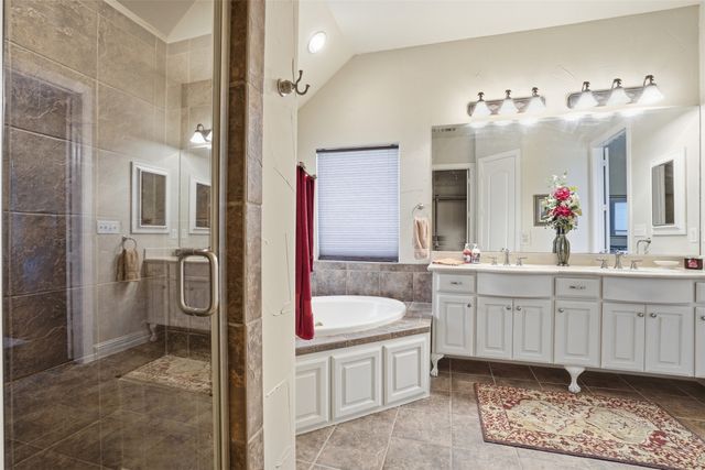 11079 Sarah Lane, Fort Worth, TX 76179