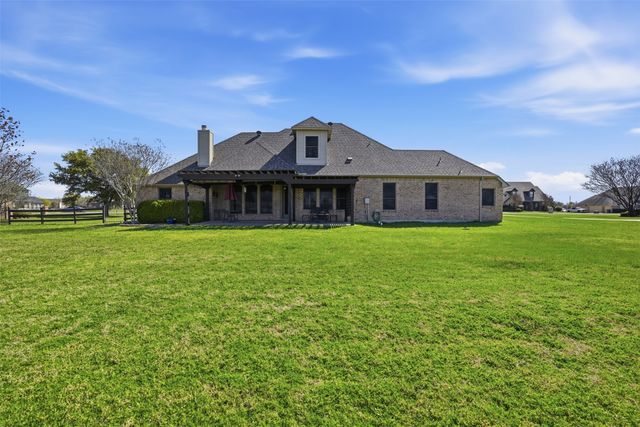 11079 Sarah Lane, Fort Worth, TX 76179