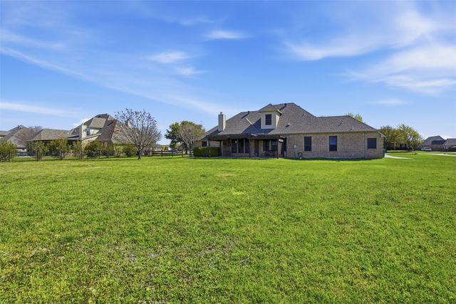 11079 Sarah Lane, Fort Worth, TX 76179