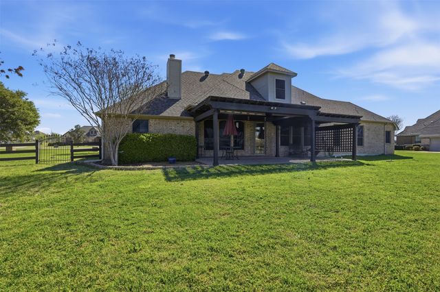 11079 Sarah Lane, Fort Worth, TX 76179