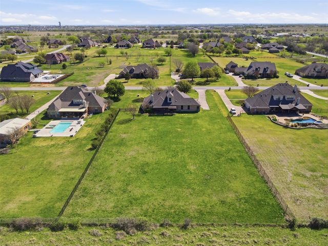 11079 Sarah Lane, Fort Worth, TX 76179